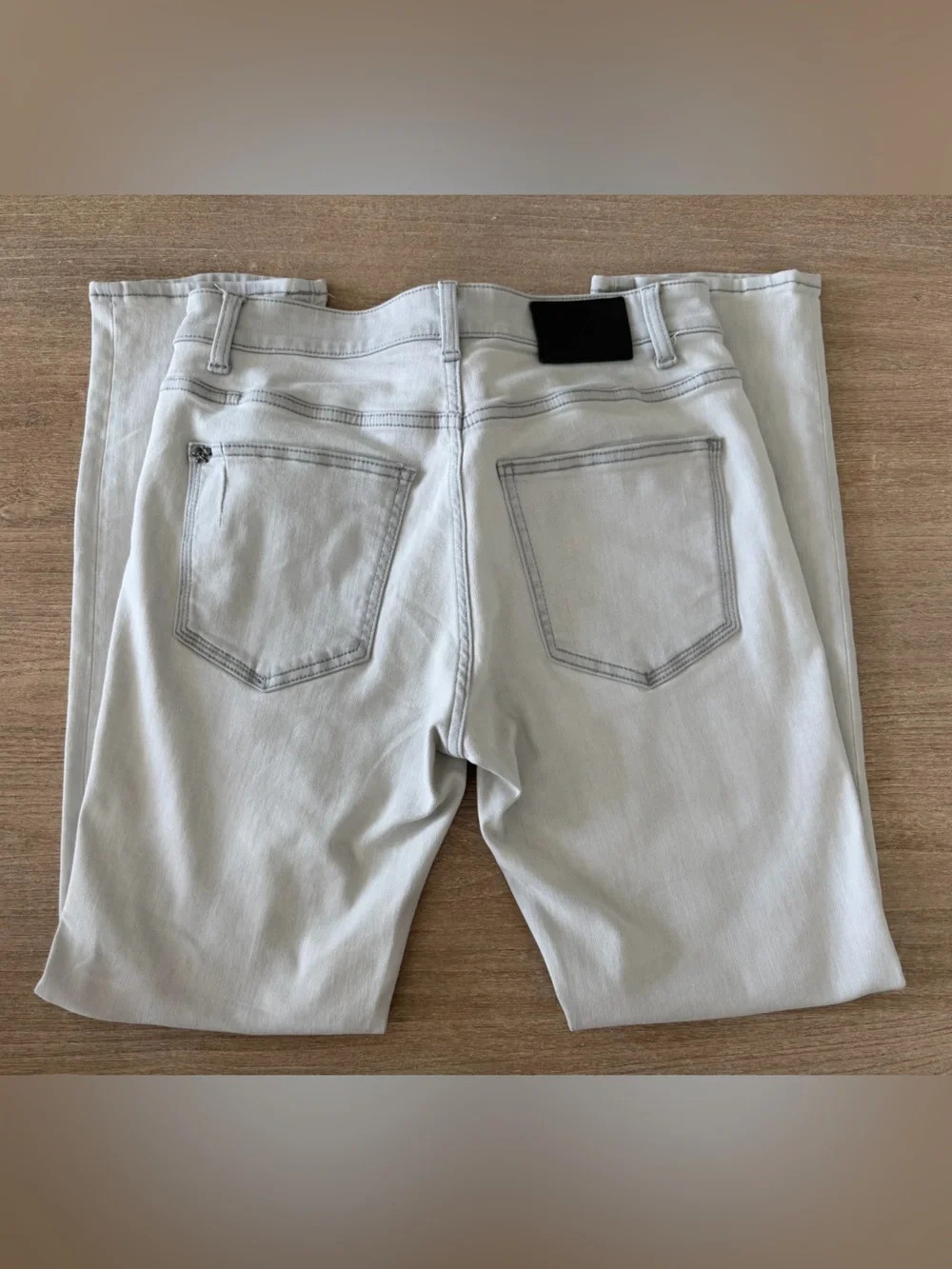 Men's Outpost Light Gray Slim Fit Jeans